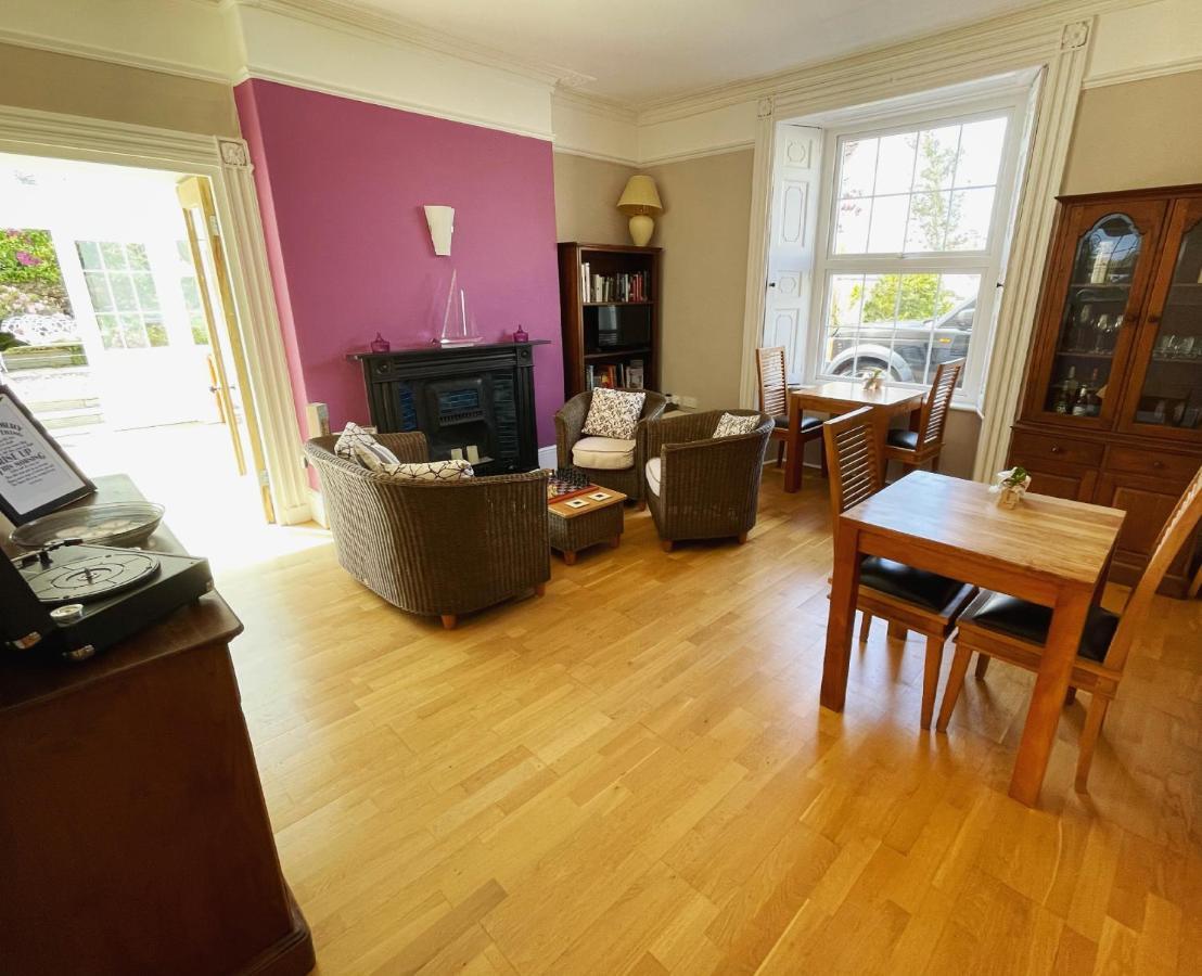 Guest house The Brookfield *